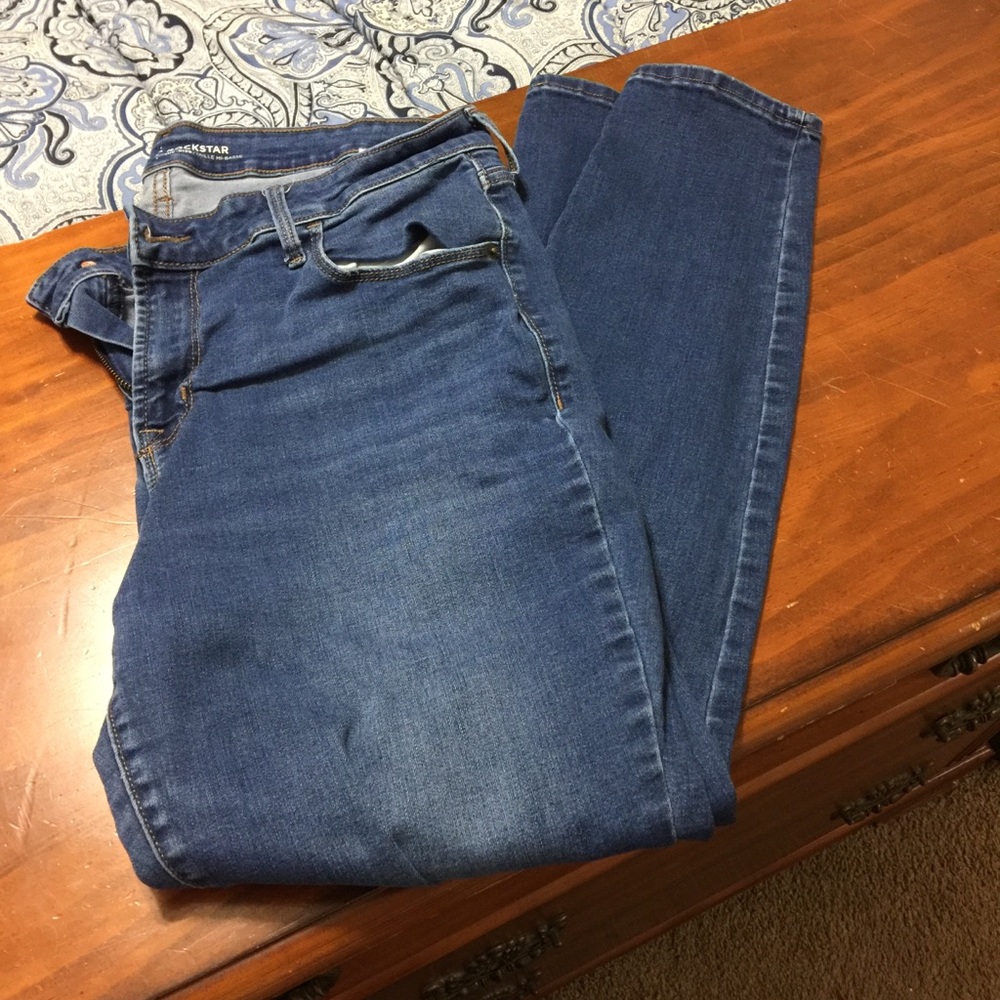 Distressed Rockstar Skinny